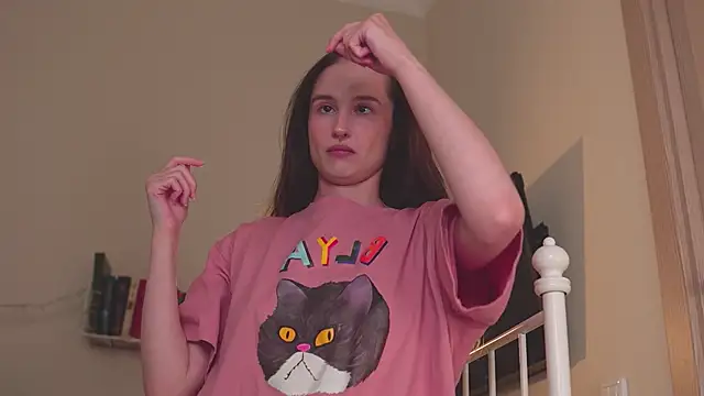 NeonShine online show from March 3, 4:25 am