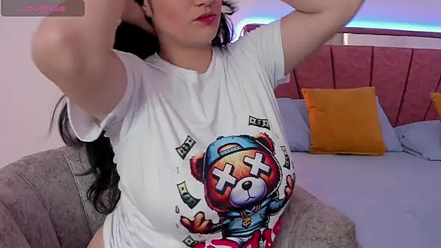 passionate love22 online show from April 11, 8:46 pm