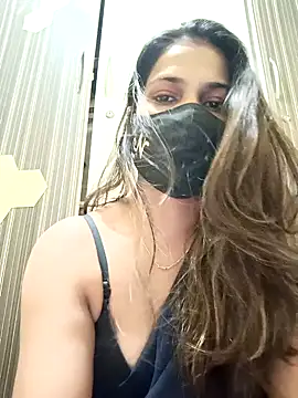 indianliza online show from December 13, 4:00 am