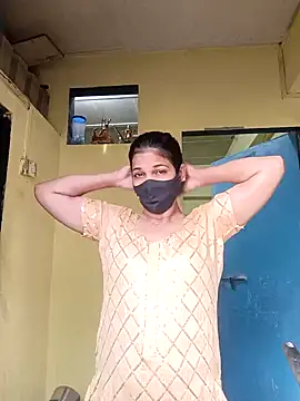 indianliza online show from December 17, 4:45 am