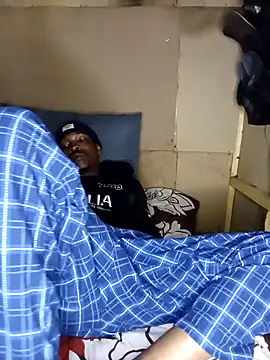 Ngamla123 online show from November 15, 7:10 pm