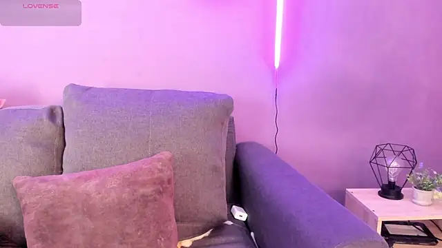 lanna bx online show from September 23, 7:06 pm