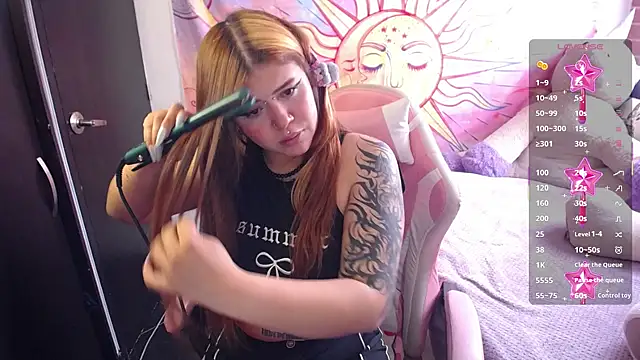 Snapshot of sara_winehouse1 chatting on February 12, 1:39 pm sara winehouse1 online show from February 12, 1:39 pm