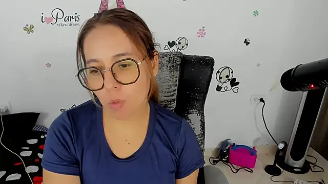 isa loves cum online show from April 10, 6:45 pm