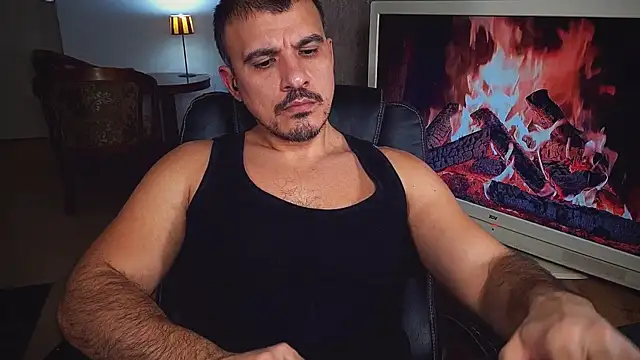 Snapshot of officeman7 chatting on January 20, 5:06 pm officeman7 online show from January 20, 5:06 pm