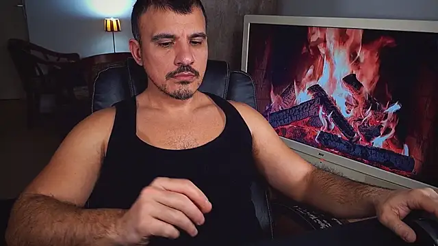 Snapshot of officeman7 chatting on January 21, 4:16 pm officeman7 online show from January 21, 4:16 pm