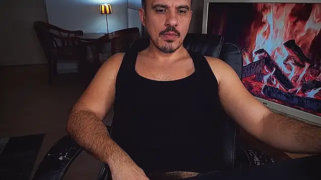 Snapshot of officeman7 chatting on January 23, 4:26 pm officeman7 online show from January 23, 4:26 pm