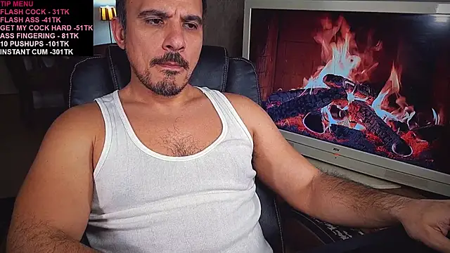 Snapshot of officeman7 chatting on February 18, 4:37 pm officeman7 online show from February 18, 4:37 pm