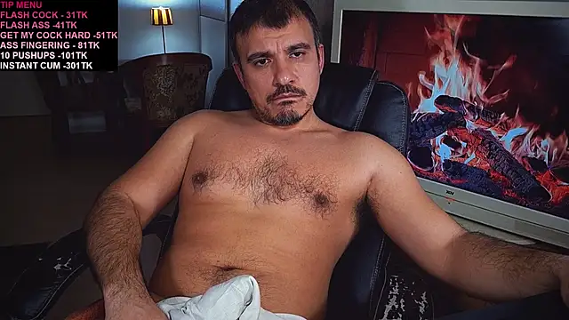 Snapshot of officeman7 chatting on February 18, 7:41 pm officeman7 online show from February 18, 7:41 pm