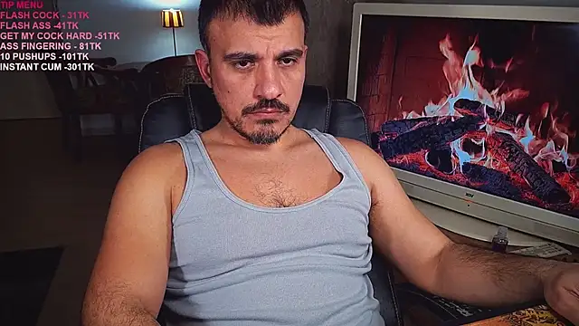 Snapshot of officeman7 chatting on February 24, 6:15 pm officeman7 online show from February 24, 6:15 pm