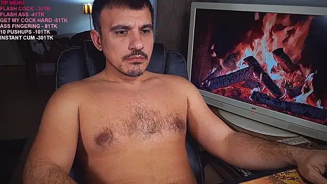 Snapshot of officeman7 chatting on March 4, 8:16 pm officeman7 online show from March 4, 8:16 pm