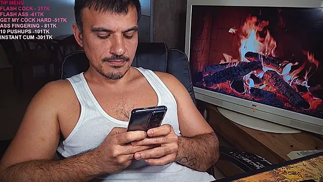 Snapshot of officeman7 chatting on March 17, 7:58 pm officeman7 online show from March 17, 7:58 pm