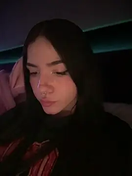 ShannonShanny online show from March 5, 7:27 pm