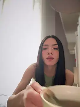 ShannonShanny online show from March 18, 1:53 pm