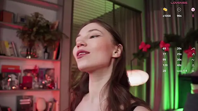 askaudrey  online show from December 27, 5:05 pm