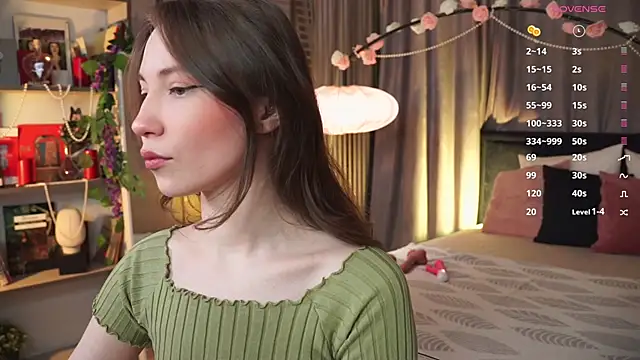 askaudrey  online show from February 16, 1:38 pm