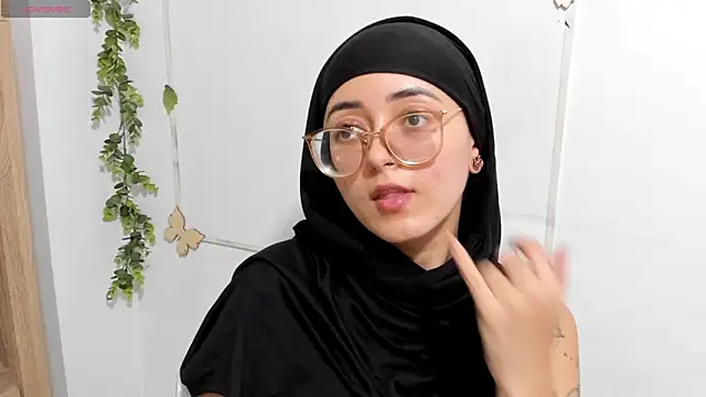 aysel elid online show from April 12, 11:43 pm