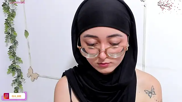 Snapshot of aysel_elid chatting on May 16, 10:08 pm aysel elid online show from May 16, 10:08 pm