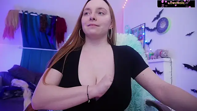  Yummy Girl  online show from March 7, 7:11 pm