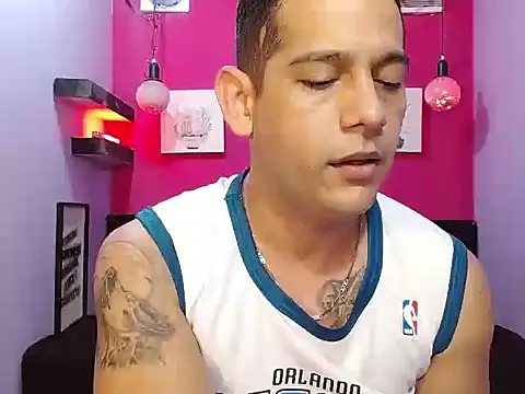 master monstercock  online show from June 5, 3:46 am