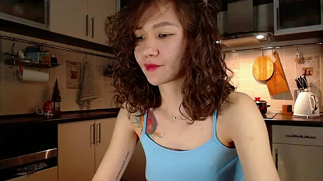 Snapshot of Kelly_Yon chatting on December 25, 9:33 pm Kelly Yon online show from December 25, 9:33 pm