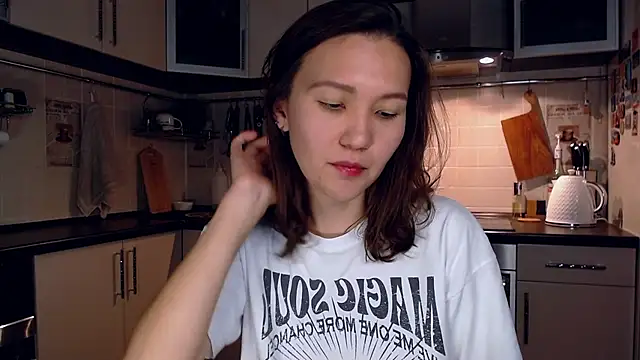 Snapshot of Kelly_Yon chatting on September 16, 9:38 pm Kelly Yon online show from September 16, 9:38 pm