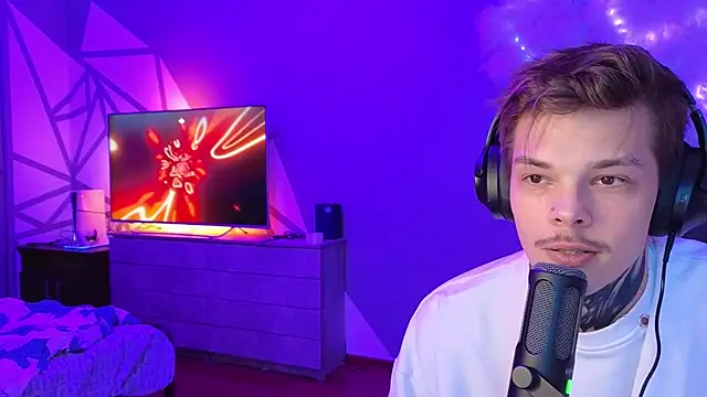 DENIS HERE online show from January 10, 7:43 pm