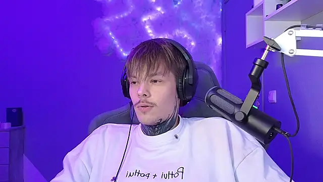 DENIS HERE online show from January 16, 2:19 am