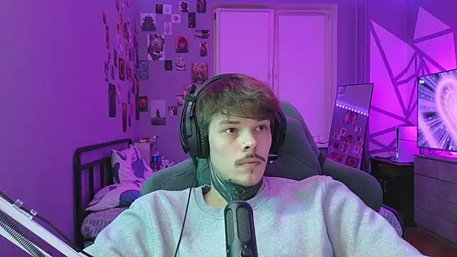 DENIS HERE online show from February 12, 2:14 am