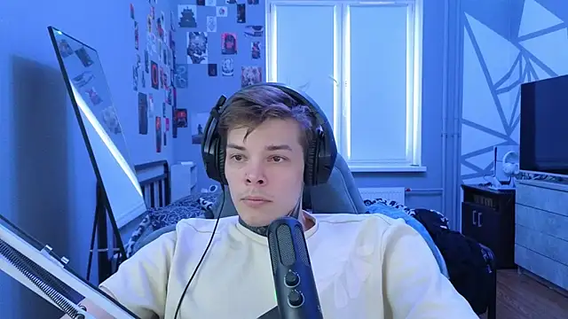 DENIS HERE online show from March 11, 9:56 am