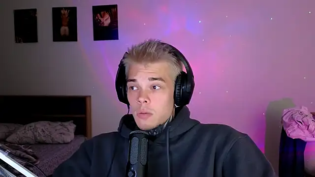 DENIS HERE online show from September 8, 10:53 pm