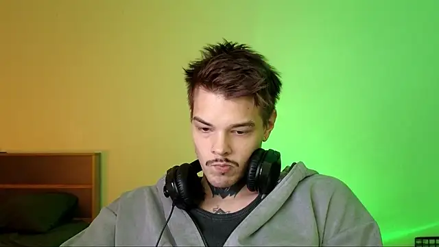 DENIS HERE online show from November 24, 12:54 am