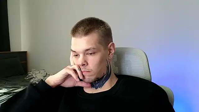 DENIS HERE online show from May 26, 1:51 pm