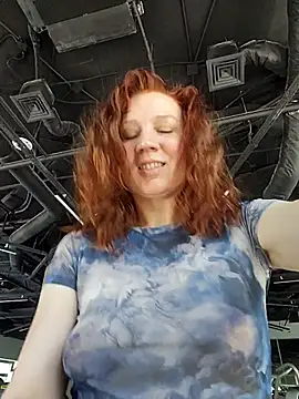 Exhibitionsplit online show from May 14, 11:39 am