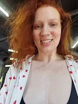 Exhibitionsplit online show from July 1, 11:12 am