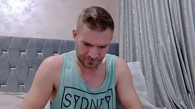 10in deluxe online show from December 14, 7:58 am