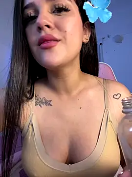 violet-333 online show from November 17, 6:19 am