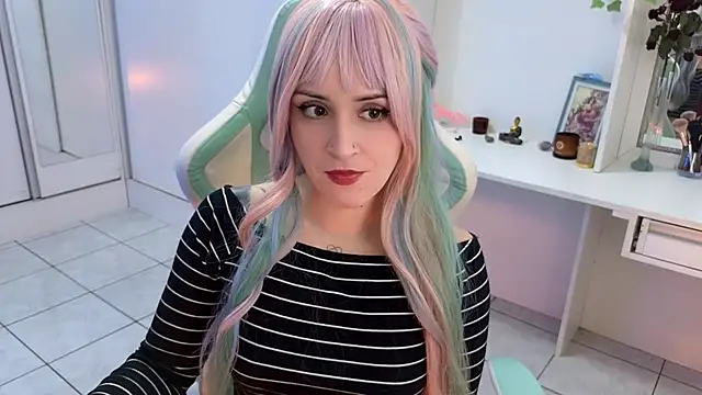 Snapshot of Ahrya_ chatting on July 11, 5:04 pm Ahrya online show from July 11, 5:04 pm