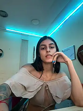 cristel 17 online show from December 1, 9:37 pm