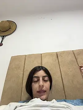 Snapshot of cristel_17 chatting on January 7, 10:12 pm cristel 17 online show from January 7, 10:12 pm