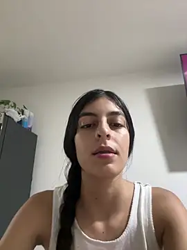 Snapshot of cristel_17 chatting on January 17, 10:57 pm cristel 17 online show from January 17, 10:57 pm