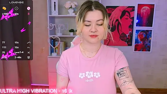 cutie mili online show from January 29, 2:32 pm