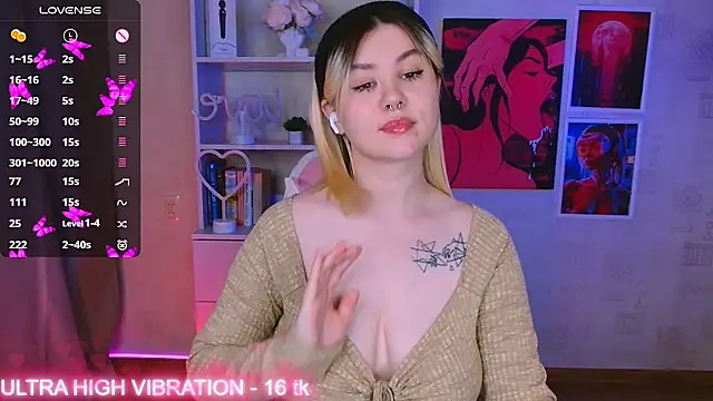 cutie mili online show from February 4, 2:53 pm