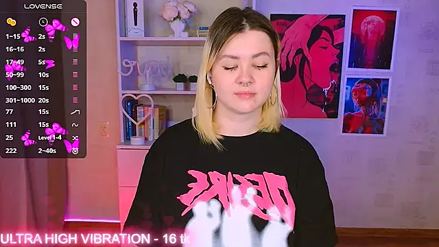 cutie mili online show from February 6, 2:04 pm