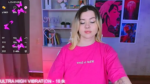 cutie mili online show from March 7, 2:12 pm