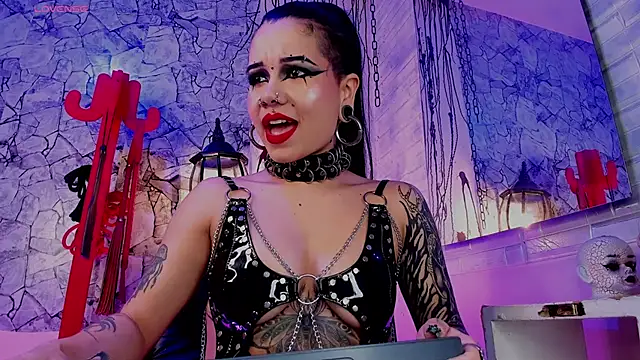 Snapshot of irregular_fetish_ chatting on February 23, 12:08 am irregular fetish online show from February 23, 12:08 am