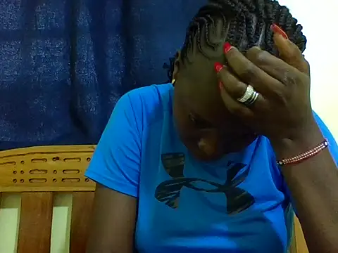 Snapshot of verginpussy01 chatting on February 19, 9:05 am verginpussy01 online show from February 19, 9:05 am