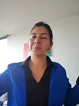 scarlett moore online show from October 18, 12:50 pm