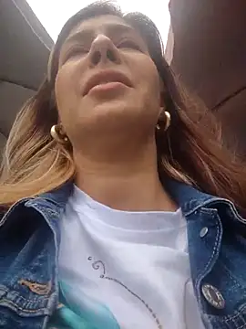 scarlett moore online show from May 25, 3:51 pm