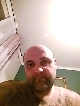 Snapshot of OwlosionyMisiek1991 chatting on February 21, 9:32 pm OwlosionyMisiek1991 online show from February 21, 9:32 pm